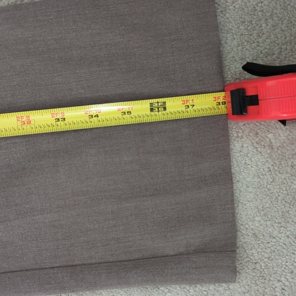 New York and Co • airy light pants ( size 4p ) - Picture 4 of 10